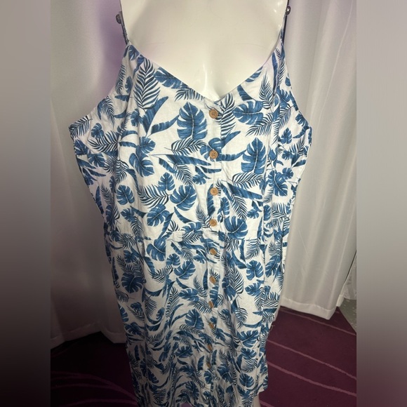 Joe Fresh NWT Green Tropical Print Midi
Buttoned Dress Linen Cotton Mix - Picture 6 of 8